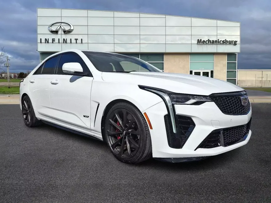2023 Cadillac CT4 photo 1