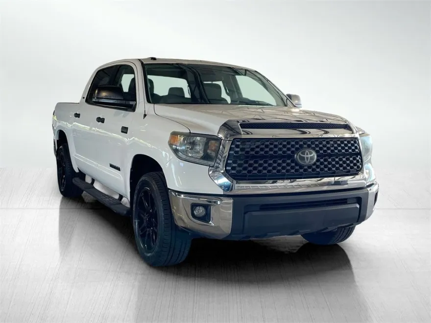 2019 Toyota Tundra SR5 CrewMax photo 1