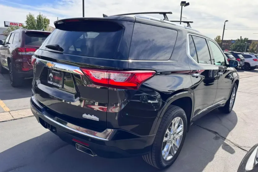 2019 Chevrolet Traverse High Country photo 1