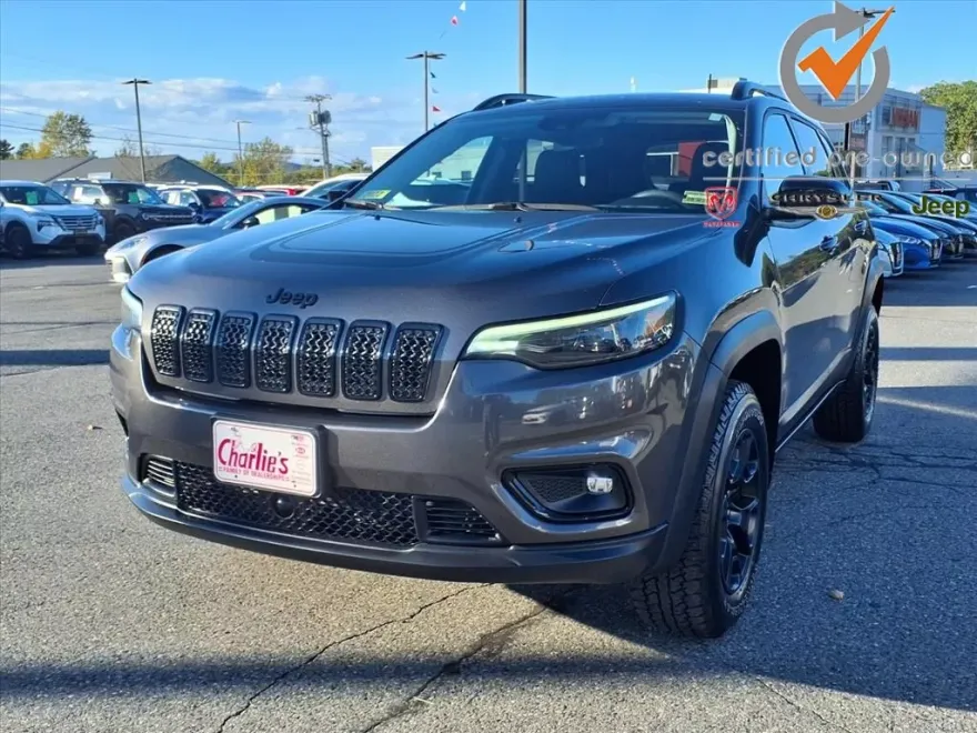 2022 Jeep Cherokee Latitude photo 1