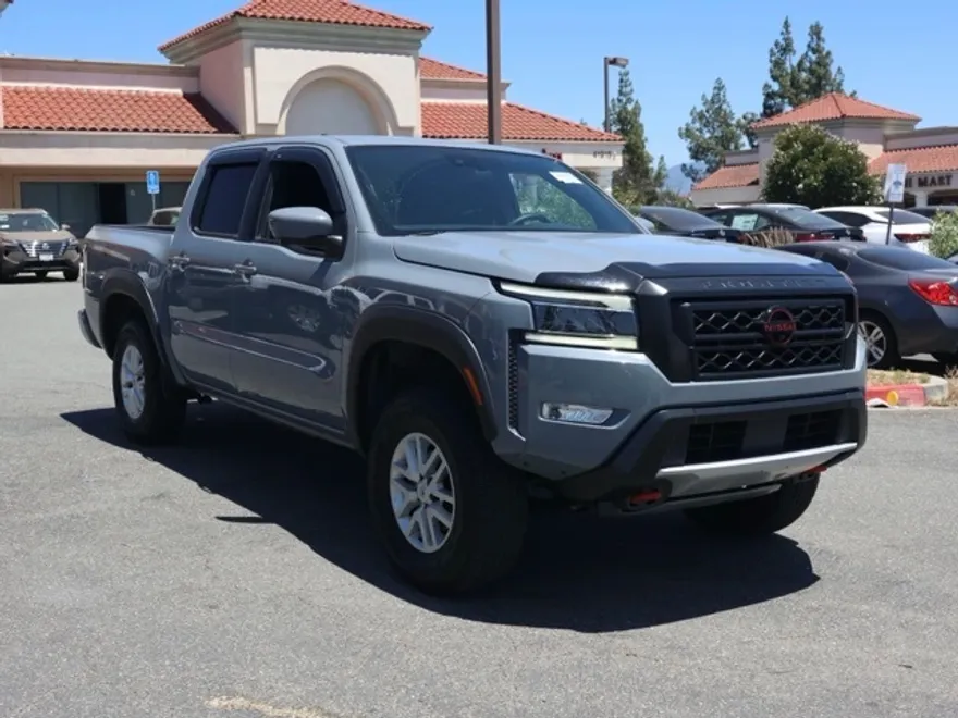 2023 Nissan Frontier PRO-4X photo 1