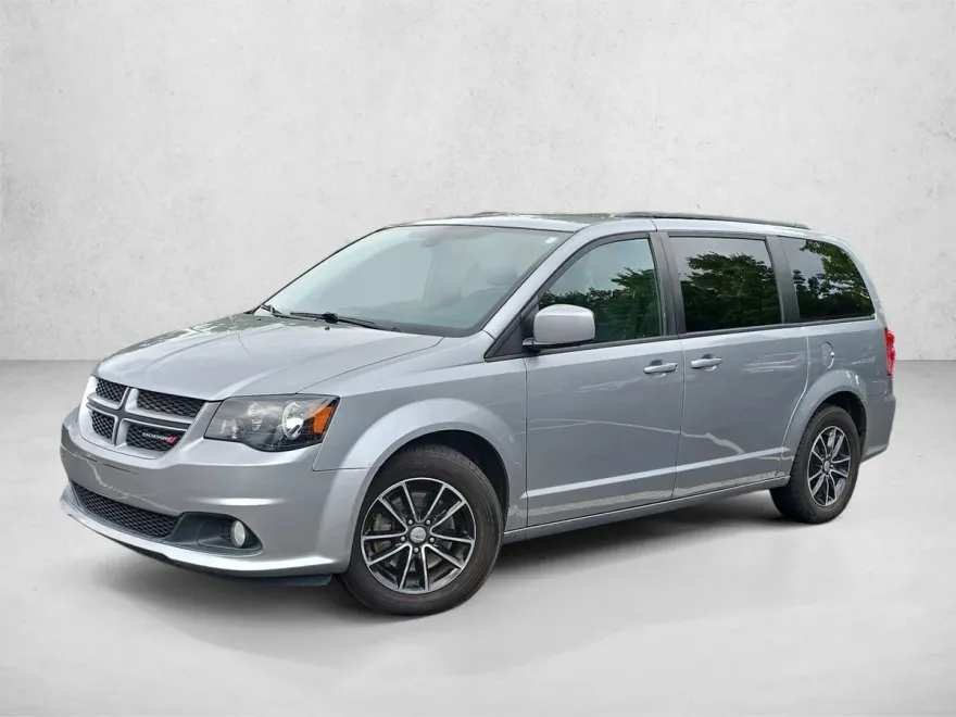 2019 Dodge Grand Caravan GT photo 1