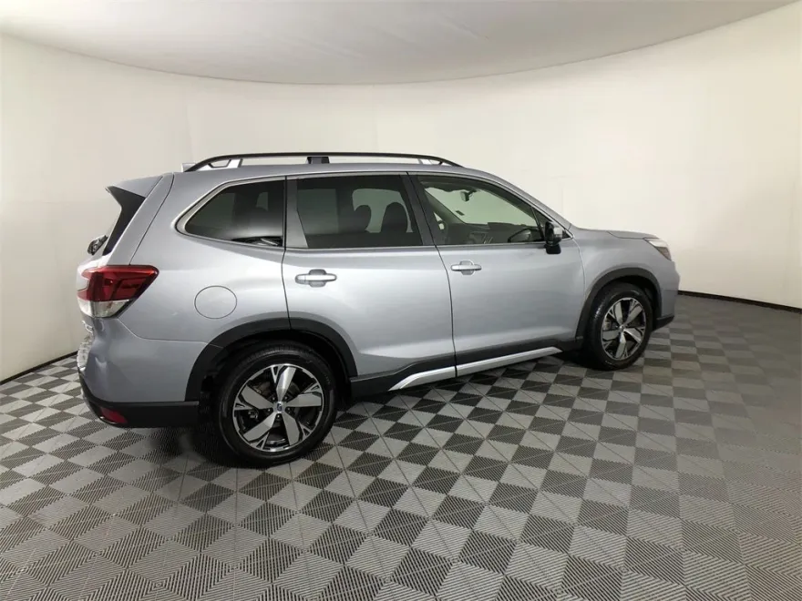 2021 Subaru Forester Touring photo 1