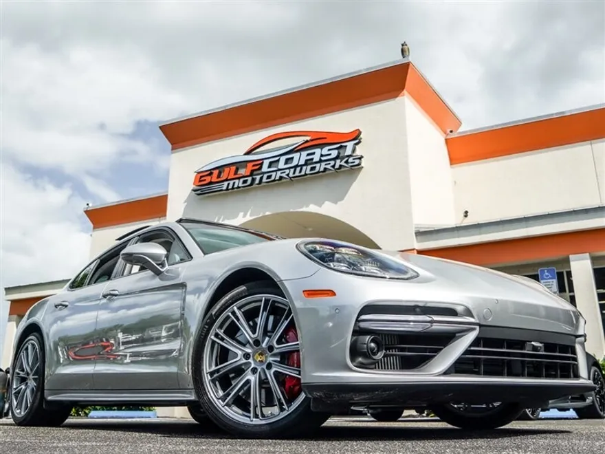 2018 Porsche Panamera Turbo photo 1