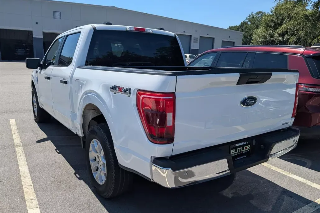 2023 Ford F-150 XLT photo 1