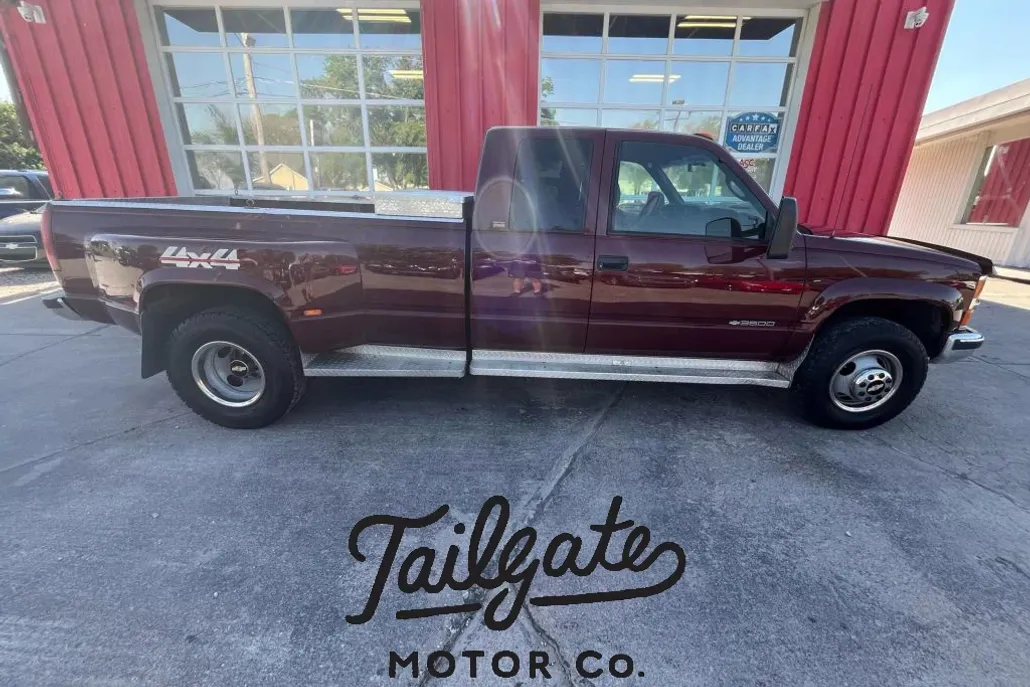 1997 Chevrolet Silverado 3500HD photo 1