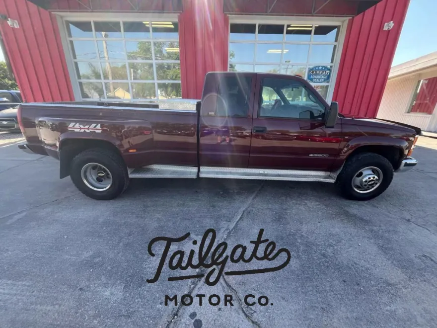 1997 Chevrolet Silverado 3500HD photo 1