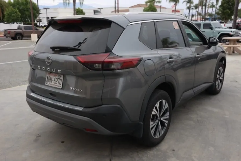 2023 Nissan Rogue SV photo 1