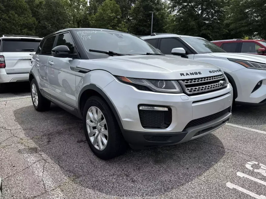 2018 Land Rover Range Rover Evoque SE photo 1