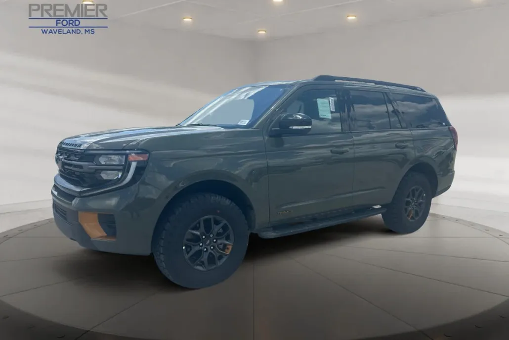 2025 Ford Expedition photo 1