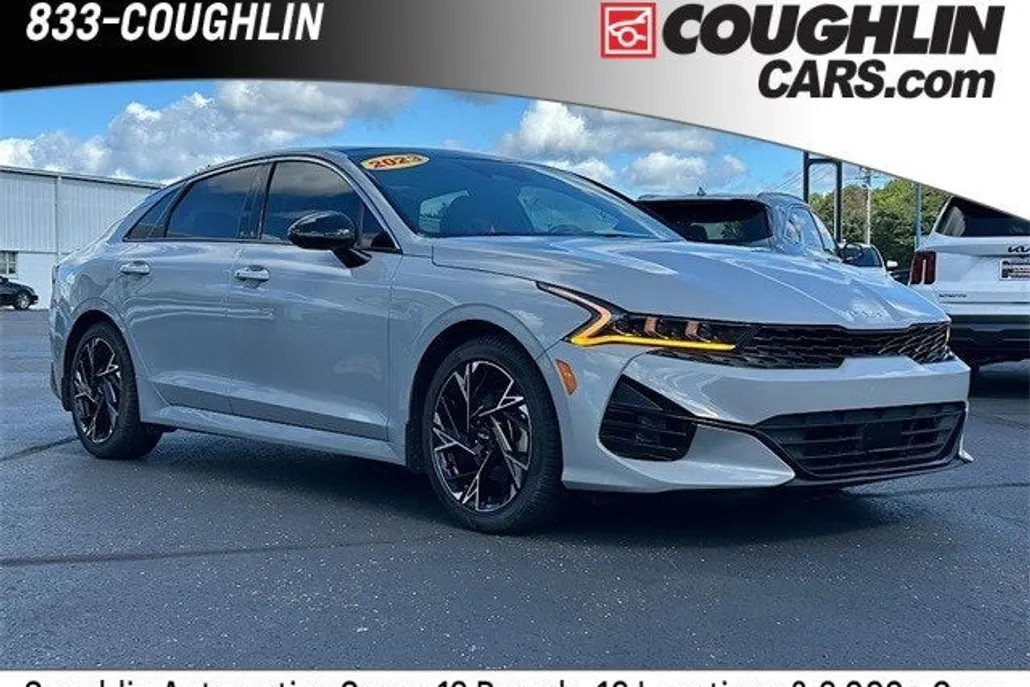 2023 Kia K5 GT-Line photo 1