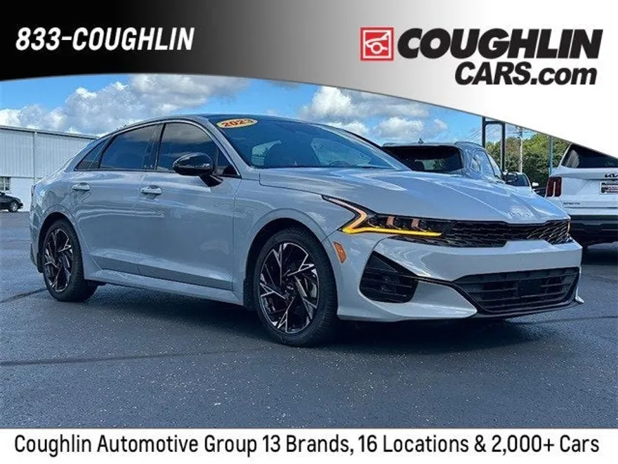 2023 Kia K5 GT-Line photo 1