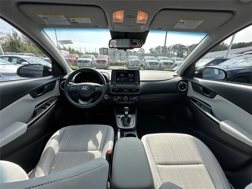 2023 Hyundai Kona SEL photo 1