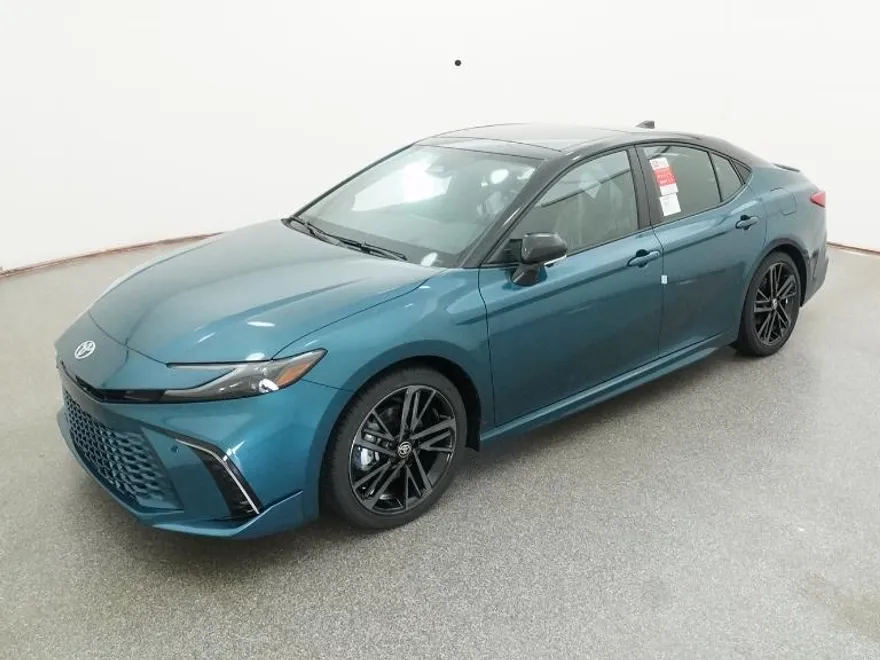 2025 Toyota Camry XSE photo 1