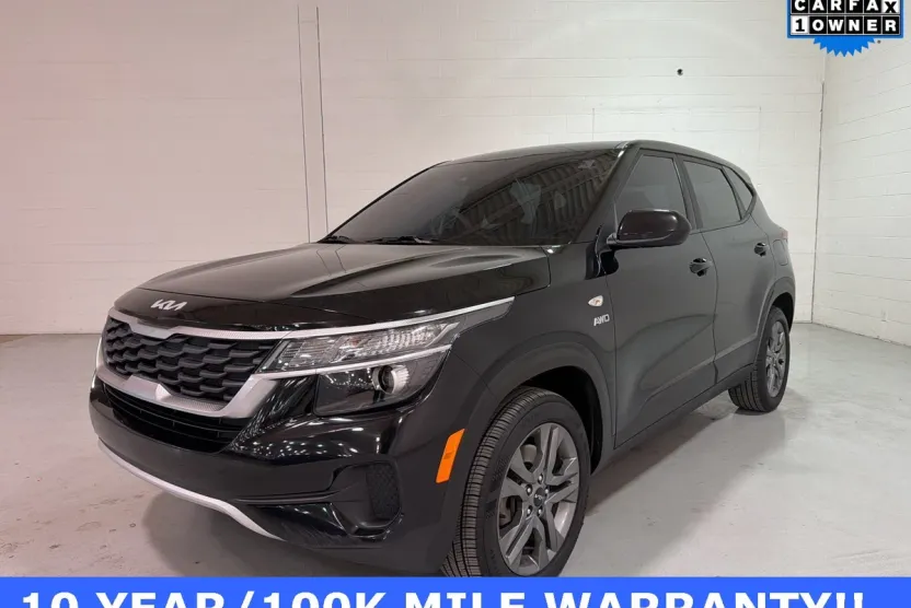 2022 Kia Seltos LX photo 1