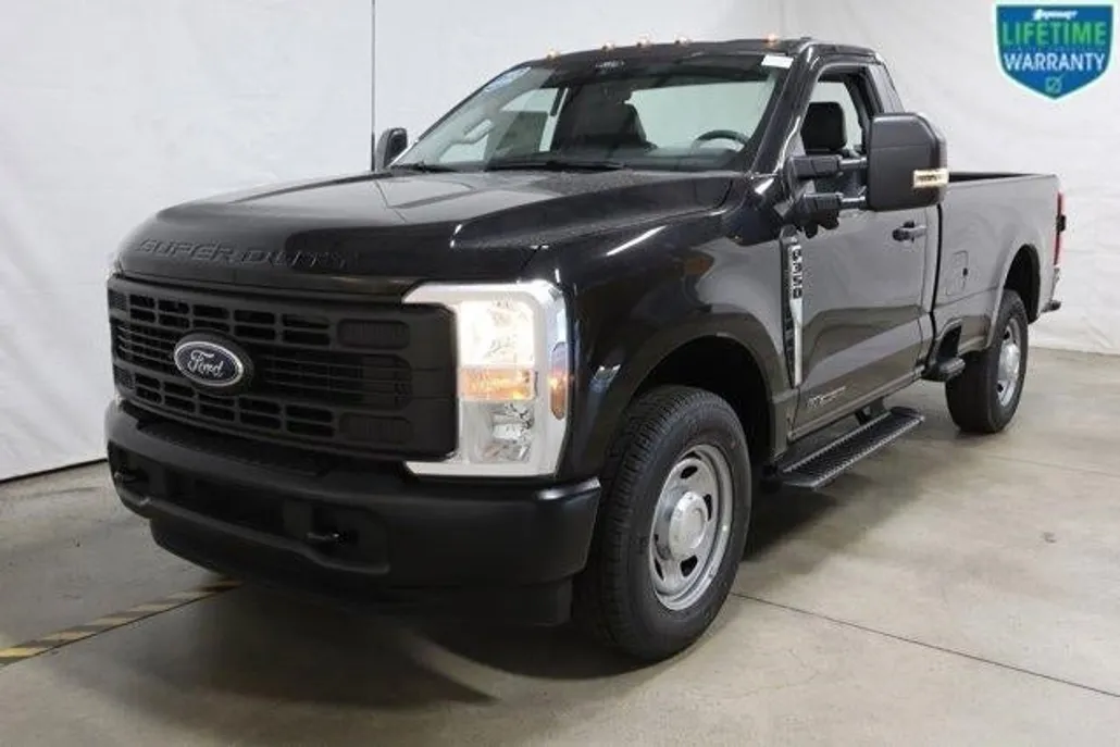 2024 Ford F-350 XL photo 1