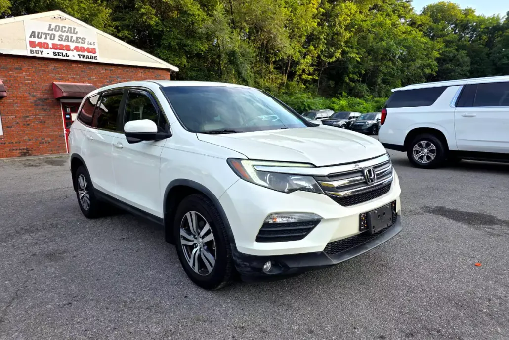 2017 Honda Pilot EX-L photo 1
