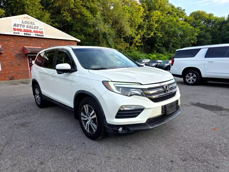 2017 Honda Pilot EX-L photo 1