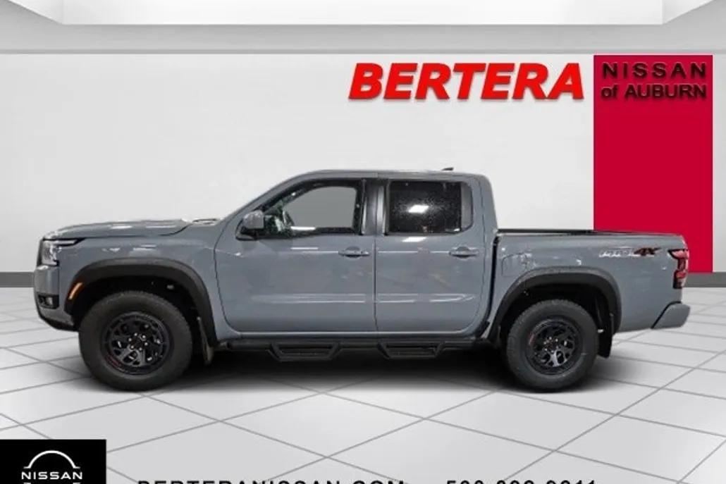 2025 Nissan Frontier PRO-4X photo 1