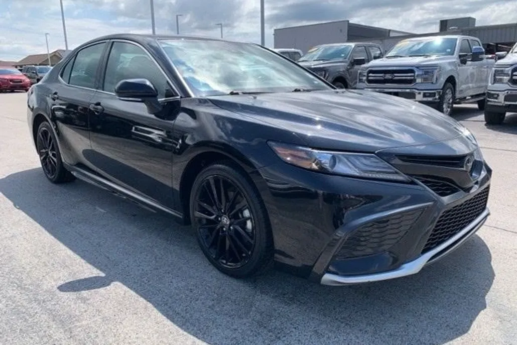 2023 Toyota Camry XSE photo 1