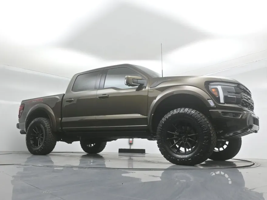 2025 Ford F-150 Raptor photo 1