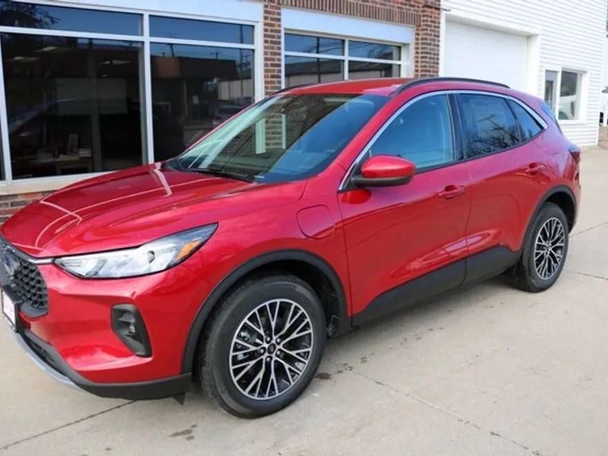 2024 Ford Escape Plug-In Hybrid photo 1