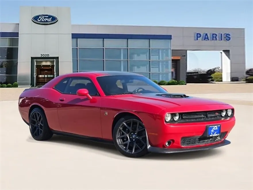 2017 Dodge Challenger R/T photo 1
