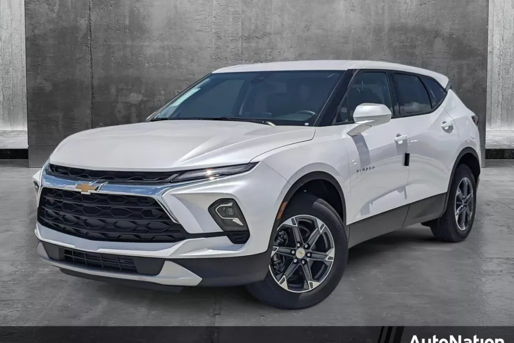2025 Chevrolet Blazer 2LT photo 1