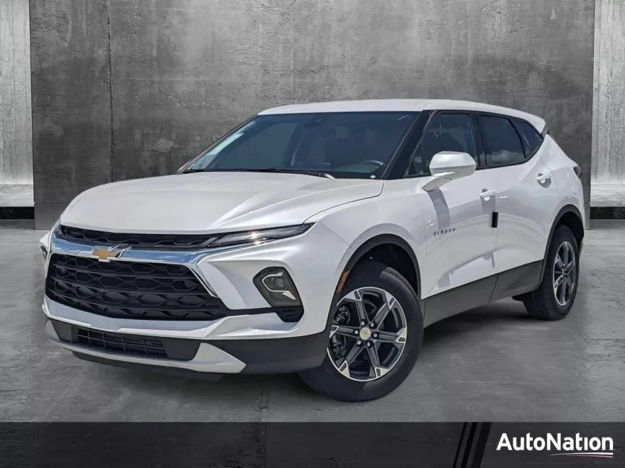 2025 Chevrolet Blazer 2LT photo 1