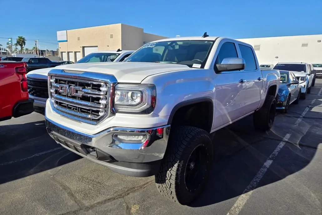 2018 Gmc Sierra 1500 SLT photo 1