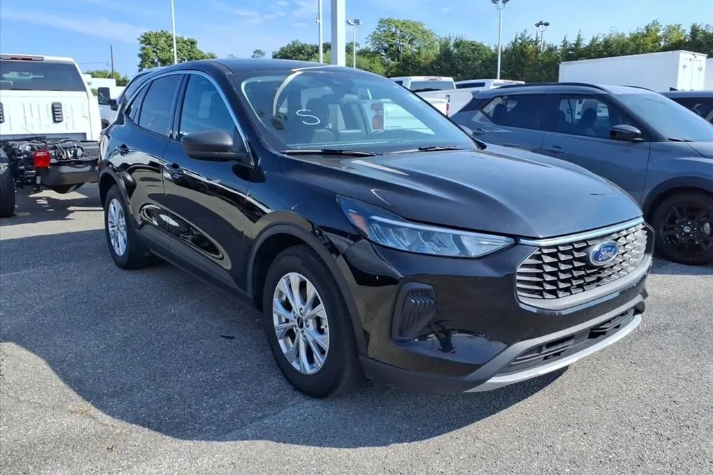 2023 Ford Escape Active photo 1