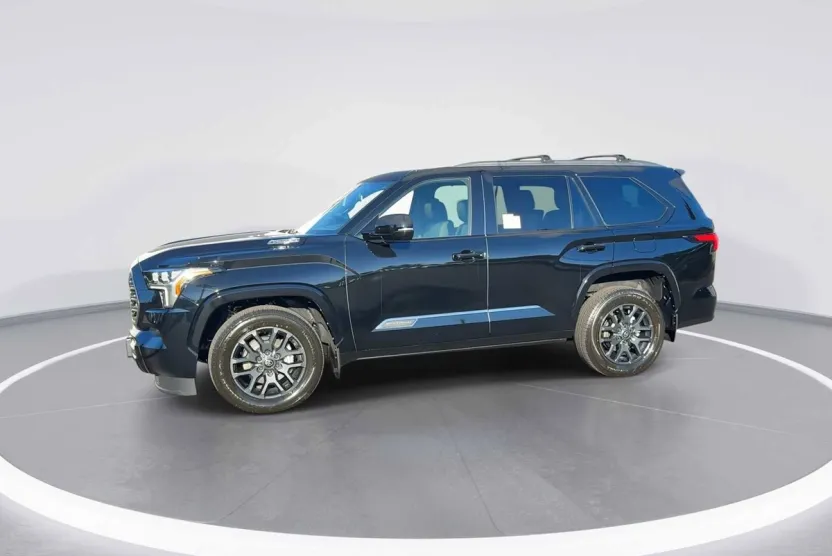 2026 Toyota Sequoia Platinum photo 1
