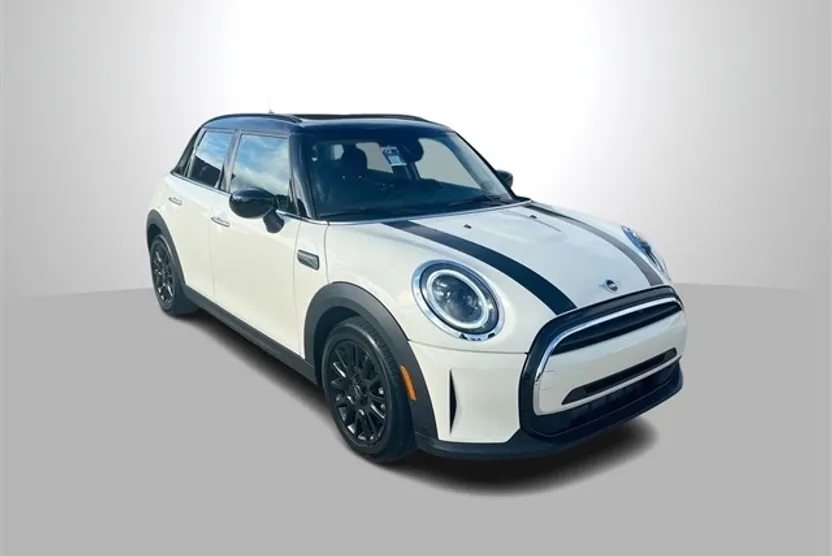 2022 Mini Cooper Oxford Edition photo 1