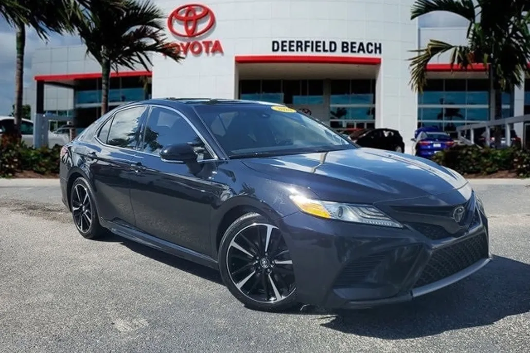 2020 Toyota Camry XSE photo 1
