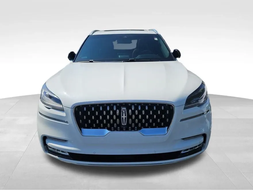 2022 Lincoln Aviator Grand Touring photo 1