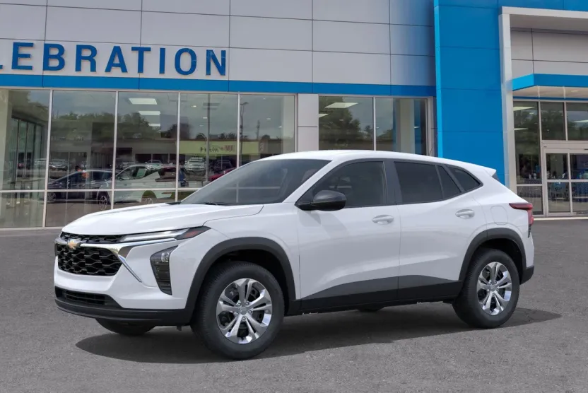 2026 Chevrolet Trax LS photo 1
