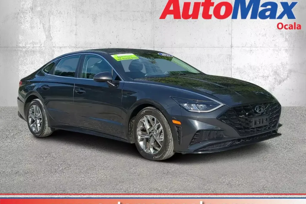 2022 Hyundai Sonata SEL photo 1