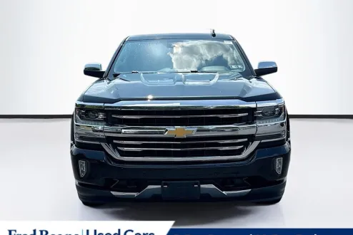 2018 Chevrolet Silverado 1500 High Country photo 2