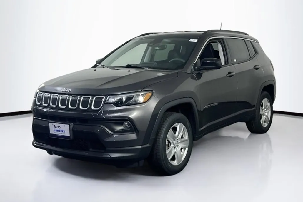 2022 Jeep Compass Latitude photo 1