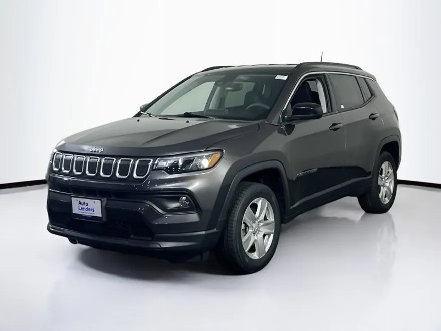 2022 Jeep Compass Latitude photo 1