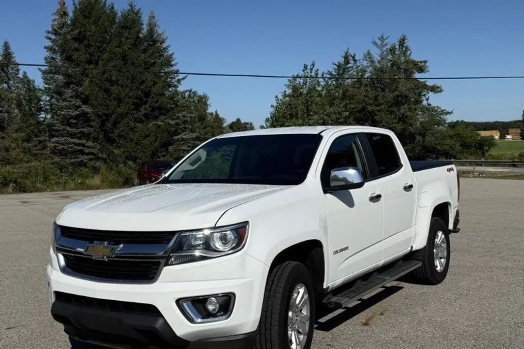 2019 Chevrolet Colorado LT photo 1