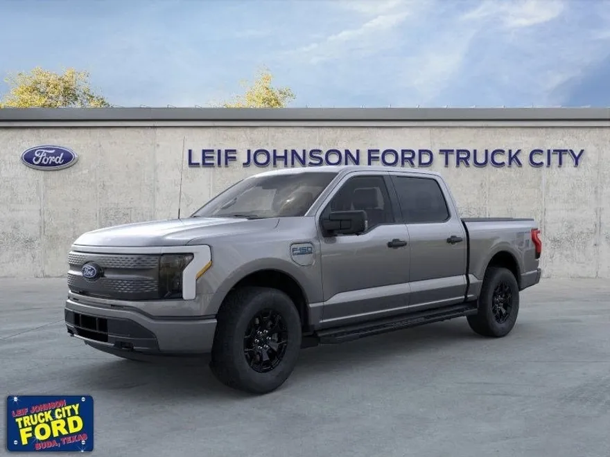 2025 Ford F-150 Lightning XLT photo 1
