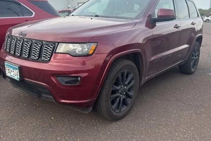 2020 Jeep Grand Cherokee Altitude photo 1