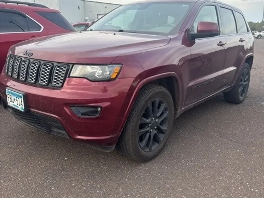 2020 Jeep Grand Cherokee Altitude photo 1