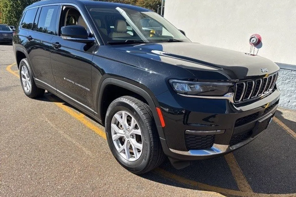 2022 Jeep Grand Cherokee Limited photo 1