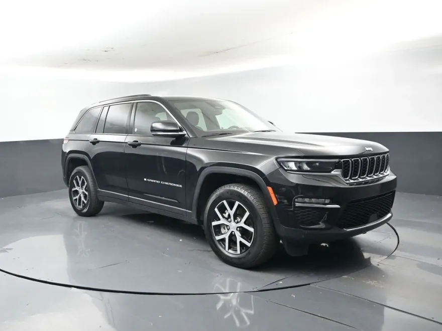 2024 Jeep Grand Cherokee Limited photo 1