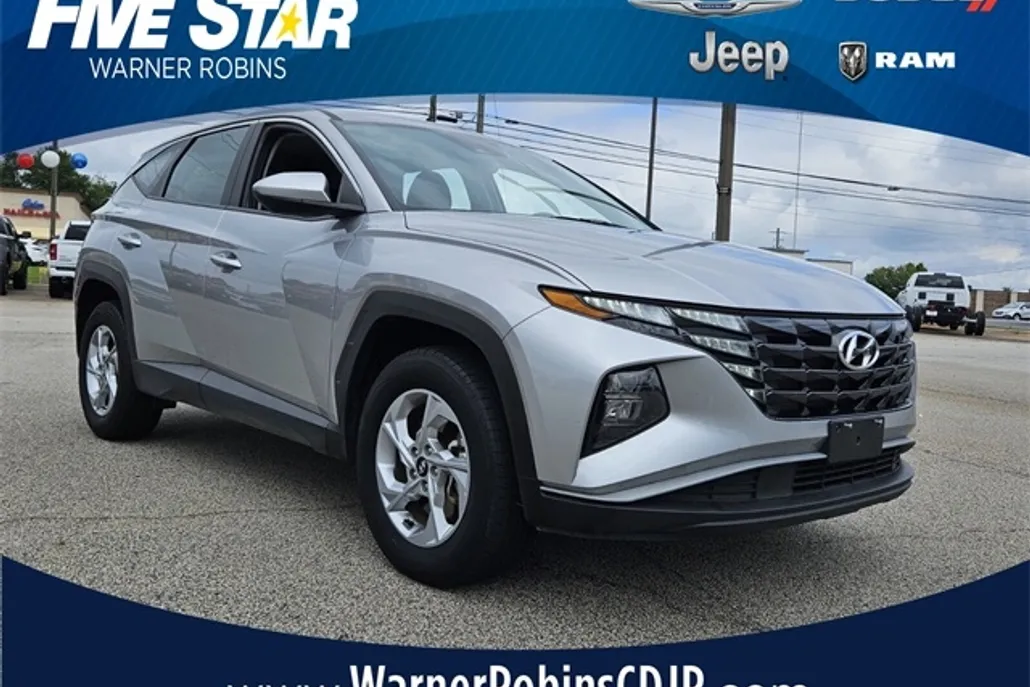 2024 Hyundai Tucson SE photo 1