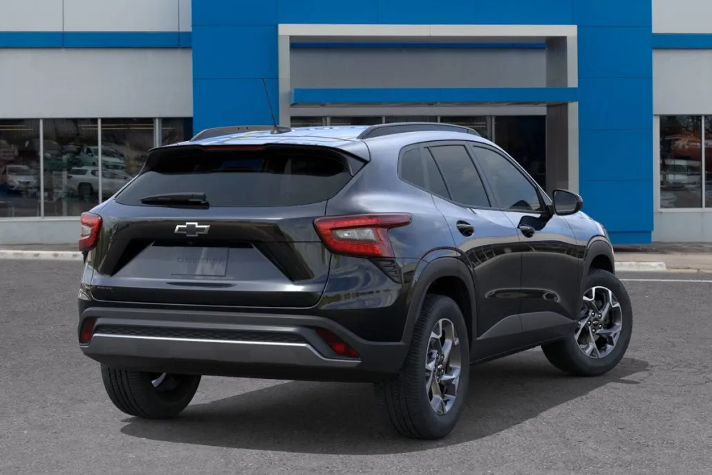 2026 Chevrolet Trax LT photo 1