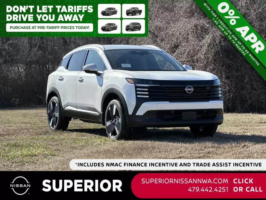 2025 Nissan Kicks SR photo 1