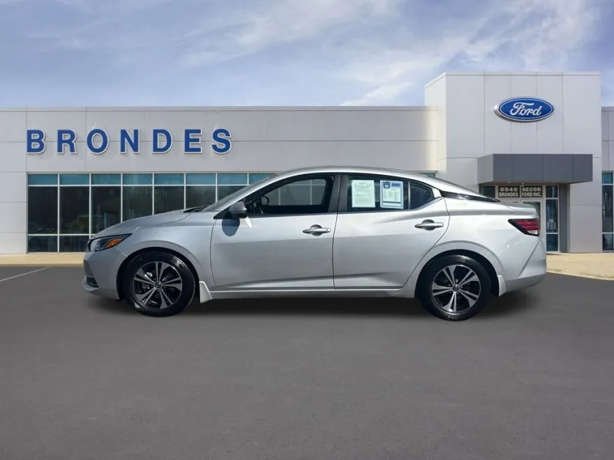 2020 Nissan Sentra SV photo 1